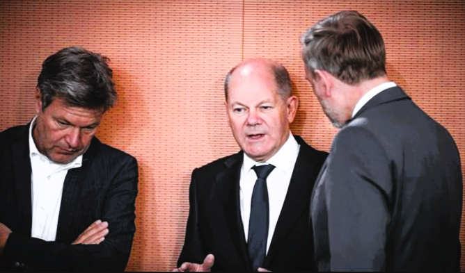 Deutschland geht pleite! Immer mehr Firmenpleiten - Große Sorgen bei Wirtschaftsexperten!