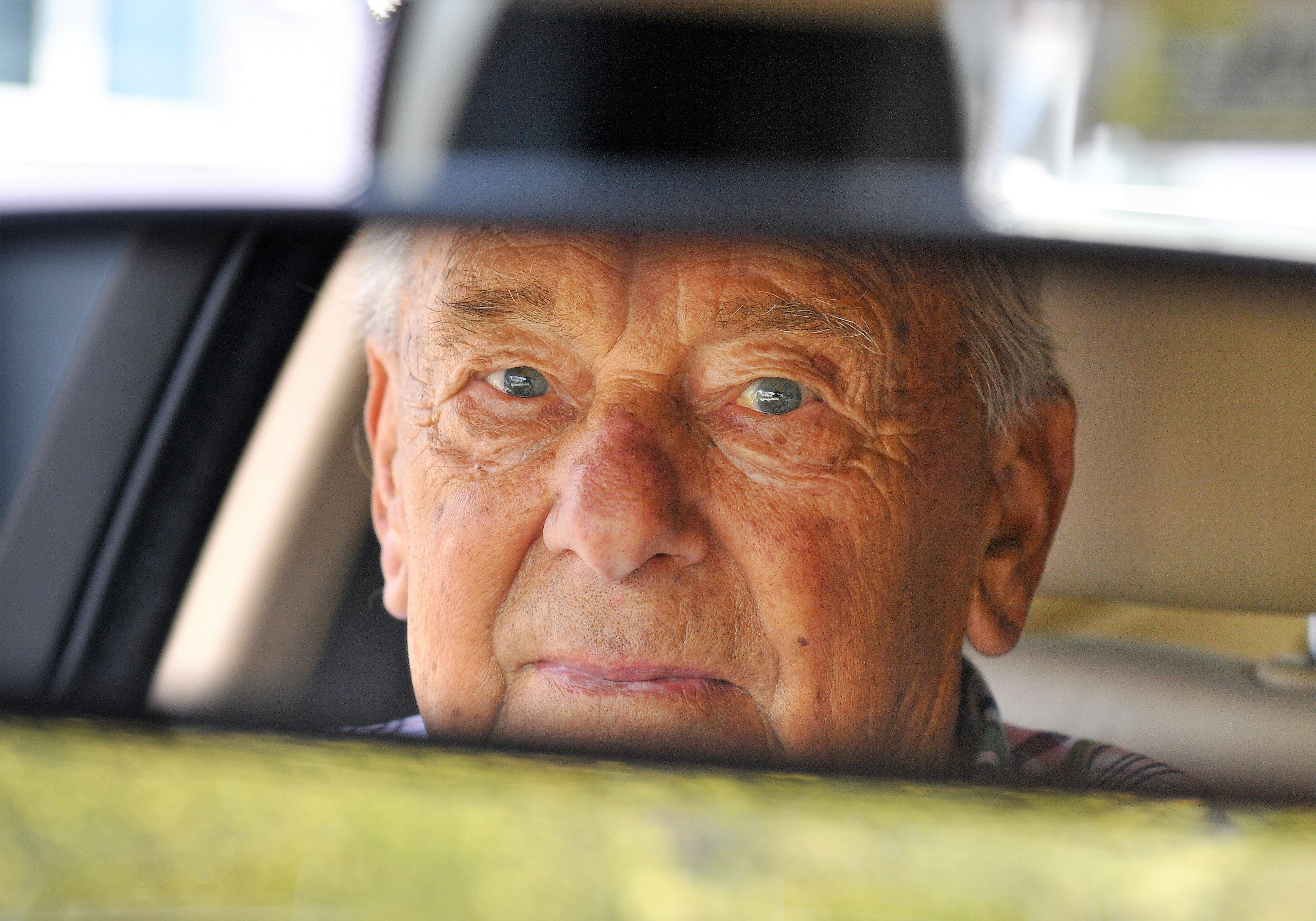 Opa Gerhard (85) von zwei jungen Syrern getötet! Brutaler Raubüberfall mit Todesfolge