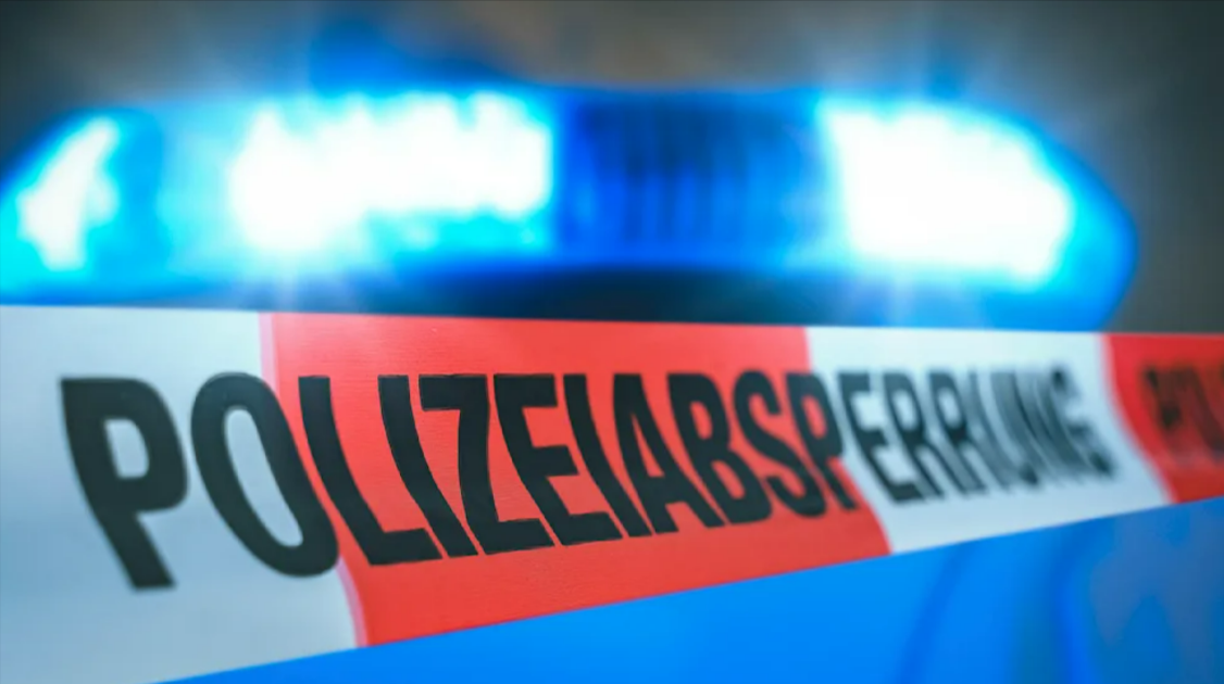 Messer-Attacke auf Schulhof! 13-jähriger Teenager sticht 14-jährigen Jungen nieder